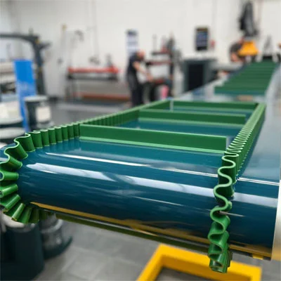 Transportb&aring;nd med b&oslash;lgekanter